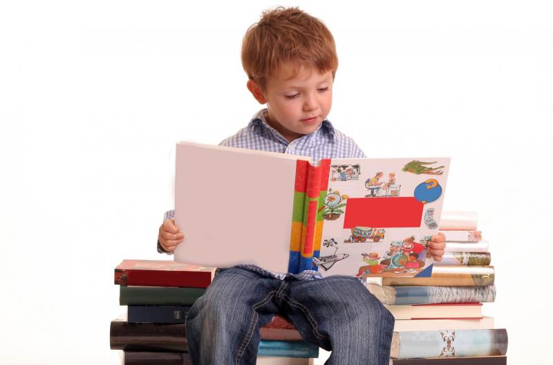 Что почитать малышу: лучшие книги для развития ребенка