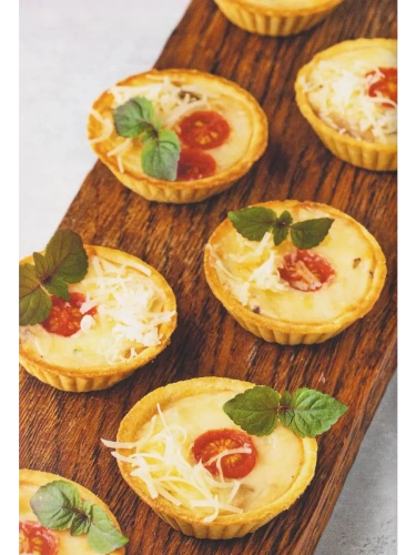 Новогодний стол от Даши. Лучшее время года! Рецепты. Подарки. Ёлка (новое оформление)- купить в магазине Кассандра, фото, 9785042102707, 